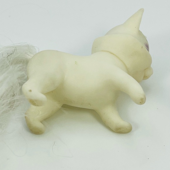 Vintage Barbie Pet Cat White Brushable Tail Figure Toy Replacement Accessory - Picture 5 of 7